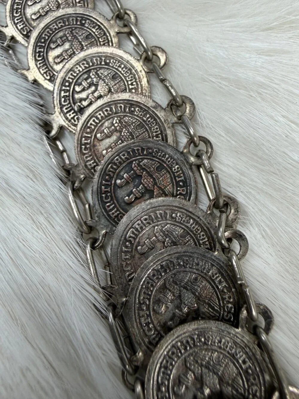 Vintage Republic San Marino Coin Link Bracelet Silver Tone Souvenir 8-9